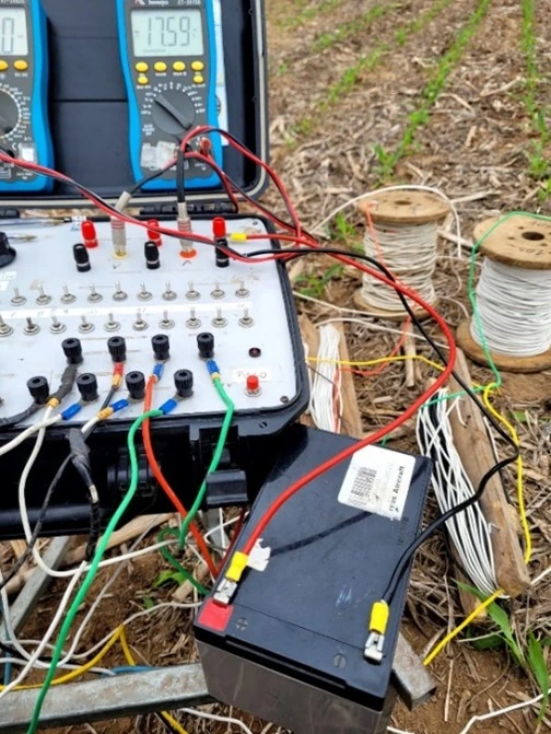 Nascente em fratura rochosa — Morro da Fumaça